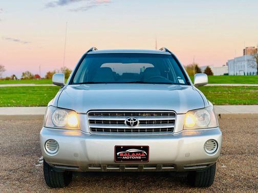 2003 Toyota Highlander Base