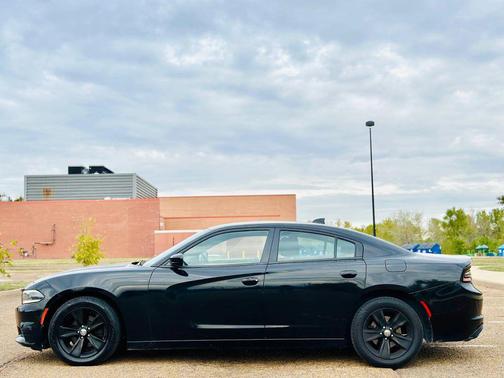 2018 Dodge Charger SXT Plus