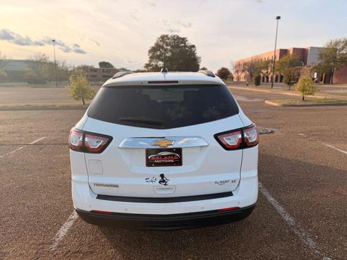 2017 Chevrolet Traverse 2LT