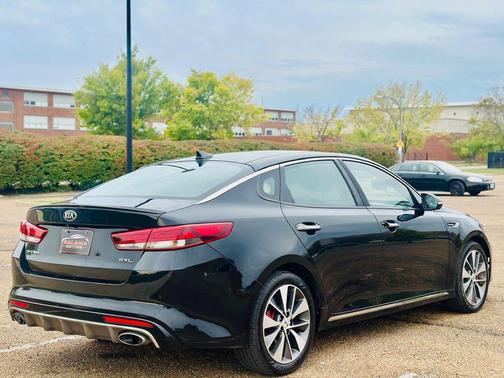 2016 Kia Optima SXL Turbo