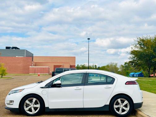 2013 Chevrolet Volt Base