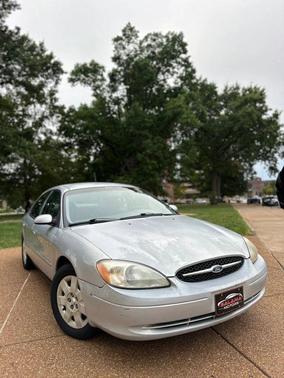 2000 Ford Taurus SE