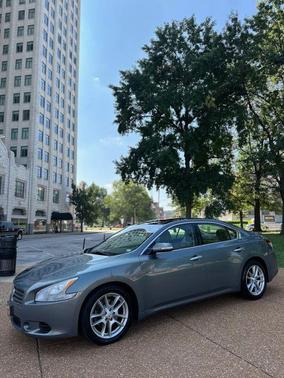 2010 Nissan Maxima SV