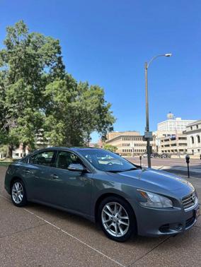 2010 Nissan Maxima SV
