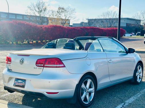 2012 Volkswagen Eos Lux