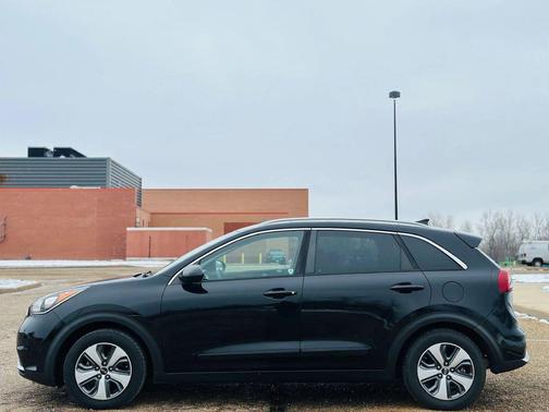 2018 Kia Niro LX