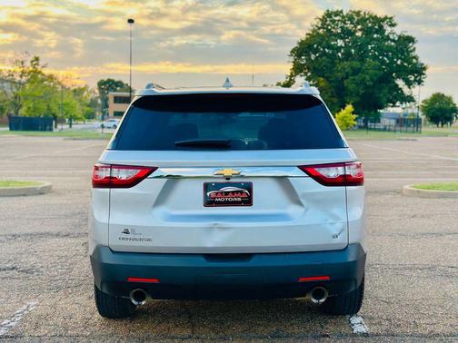 2018 Chevrolet Traverse LT Cloth