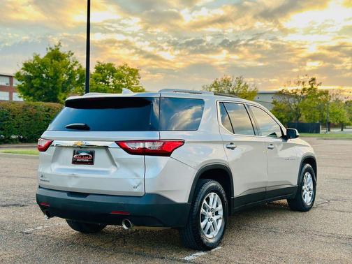 2018 Chevrolet Traverse LT Cloth