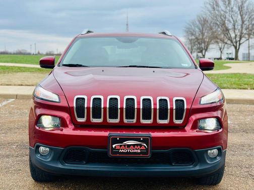 2017 Jeep Cherokee Sport