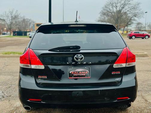2011 Toyota Venza Base