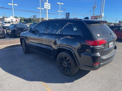 2018 Jeep Grand Cherokee Altitude