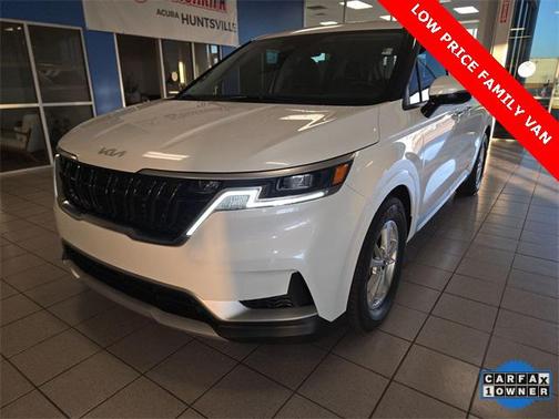 2024 Kia Carnival LX