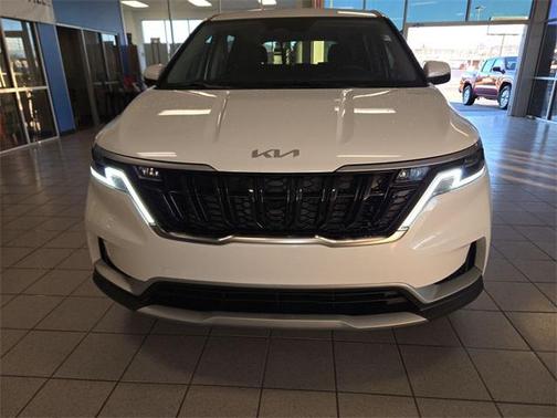 2024 Kia Carnival LX