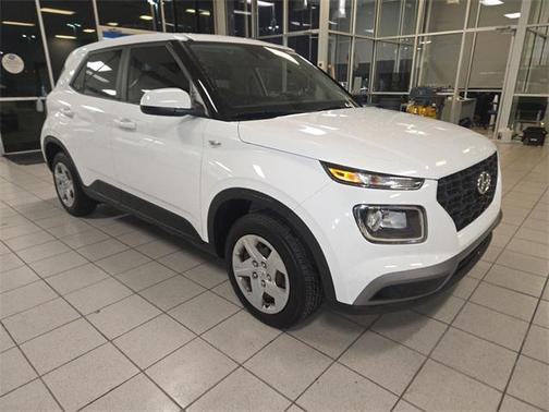 2020 Hyundai VENUE SE