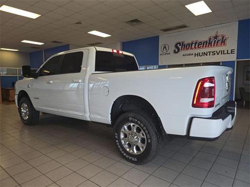 2024 RAM 2500 Laramie Crew Cab 4x4 6'4' Box