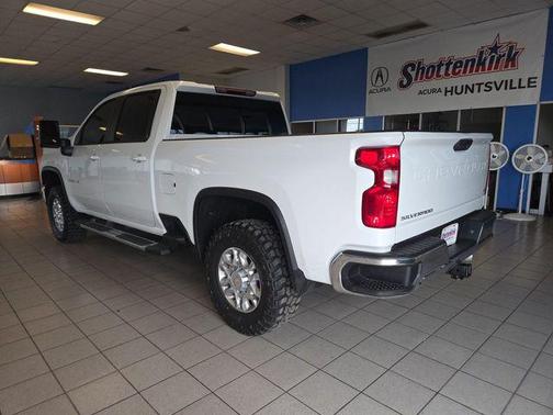 Summit White 2025 Chevrolet Silverado 2500 LT