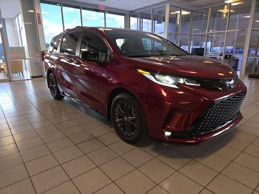 Ruby Flare Pearl 2025 Toyota Sienna XSE 7 Passenger