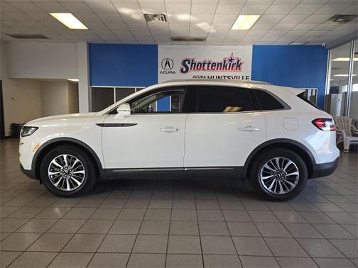 2022 Lincoln Nautilus Standard