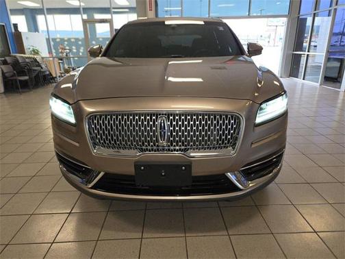 2019 Lincoln Nautilus Select
