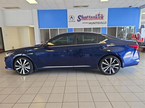 2022 Nissan Altima SR FWD