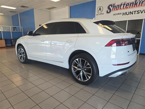 2024 Audi Q8 55 Premium Plus