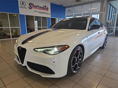 2022 Alfa Romeo Giulia Ti