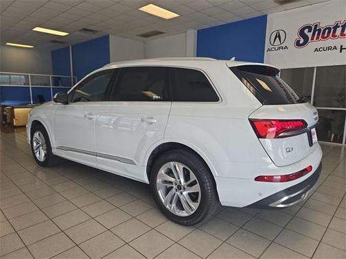 2024 Audi Q7 55 Premium Plus
