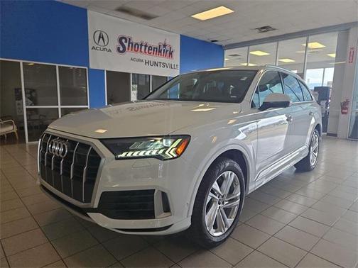2024 Audi Q7 55 Premium Plus