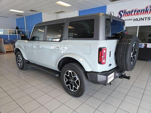 Cactus Gray 2023 Ford Bronco Outer Banks