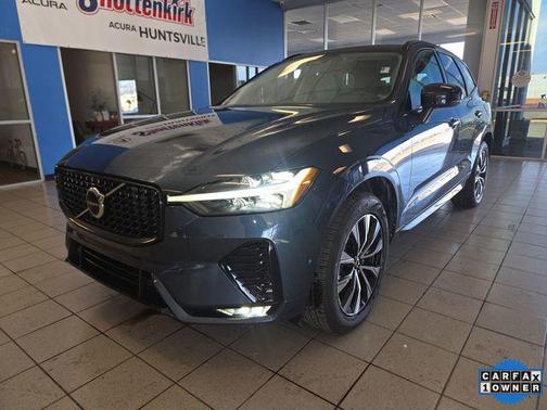 2023 Volvo XC60 B5 Plus Dark Theme