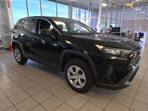 2022 Toyota RAV4 LE