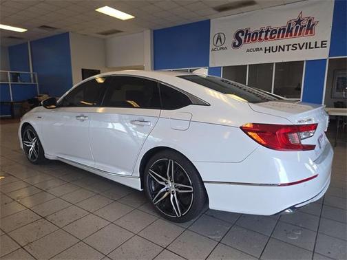 2022 Honda Accord Hybrid Touring