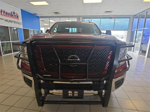 2019 Nissan Titan XD SV