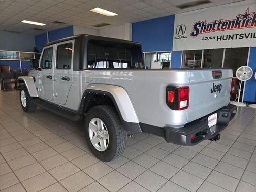 Silver Zynith Clearcoat 2022 Jeep Gladiator Sport S