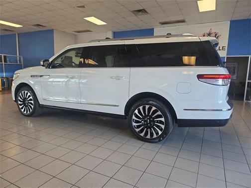 2023 Lincoln Navigator Black Label