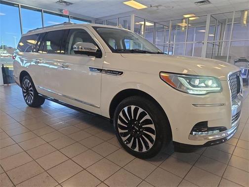 2023 Lincoln Navigator Black Label