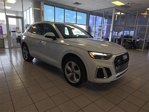 2023 Audi Q5 45 S line Premium Plus