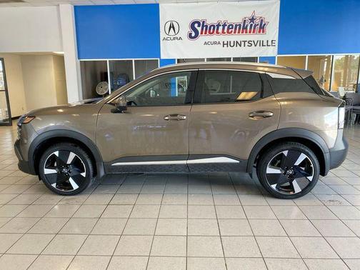 Canyon Bronze Metallic 2025 Nissan Kicks SR