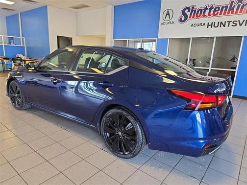 2022 Nissan Altima SR FWD