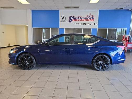 2022 Nissan Altima SR FWD