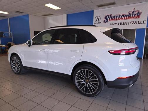 2021 Porsche Cayenne Base