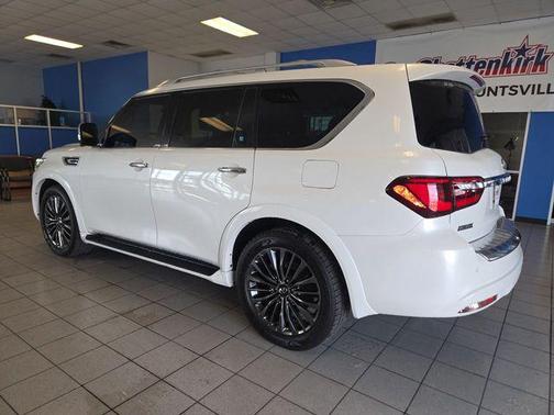 2023 INFINITI QX80 SENSORY