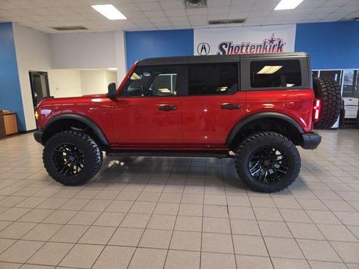 2023 Ford Bronco Black Diamond