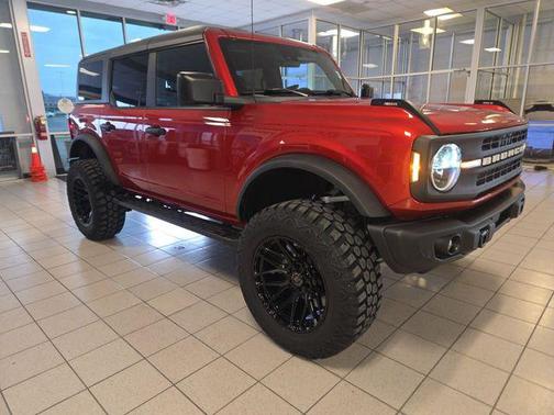 2023 Ford Bronco Black Diamond
