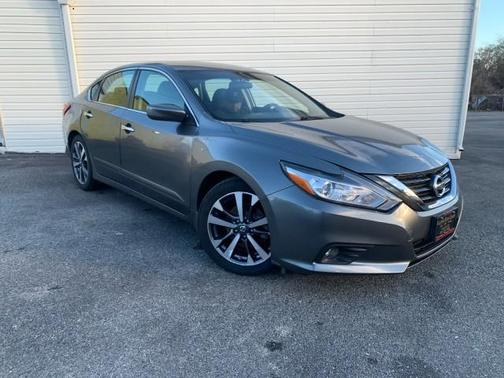 2016 Nissan Altima 2.5 SR