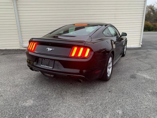 2015 Ford Mustang EcoBoost Premium