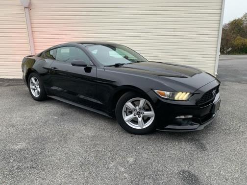 2015 Ford Mustang EcoBoost Premium