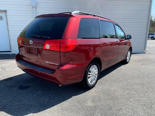 2009 Toyota Sienna XLE