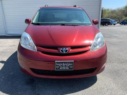 2009 Toyota Sienna XLE