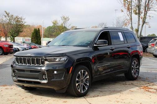 Photo 3 of 35 of 2021 Jeep Grand Cherokee L Overland
